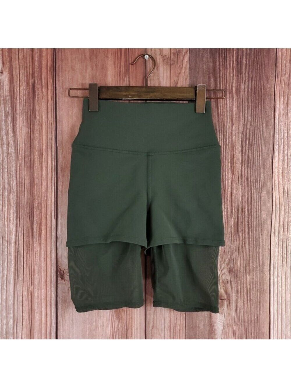 Alo Yoga Womens Size XS Green Mesh Lavish Biker Shorts Tights High Waisted